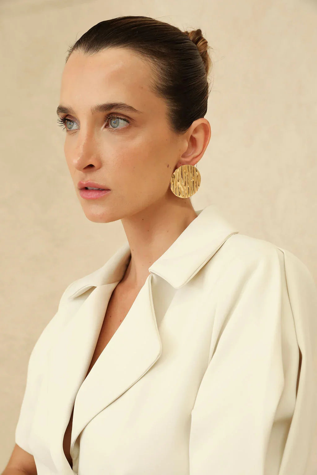 Holly Grained Stud Earrings